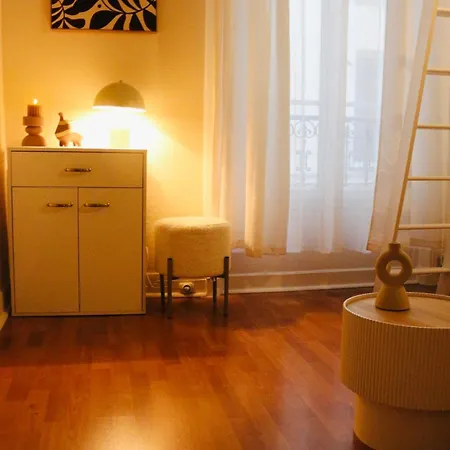 Moments, Your Moments Apartment